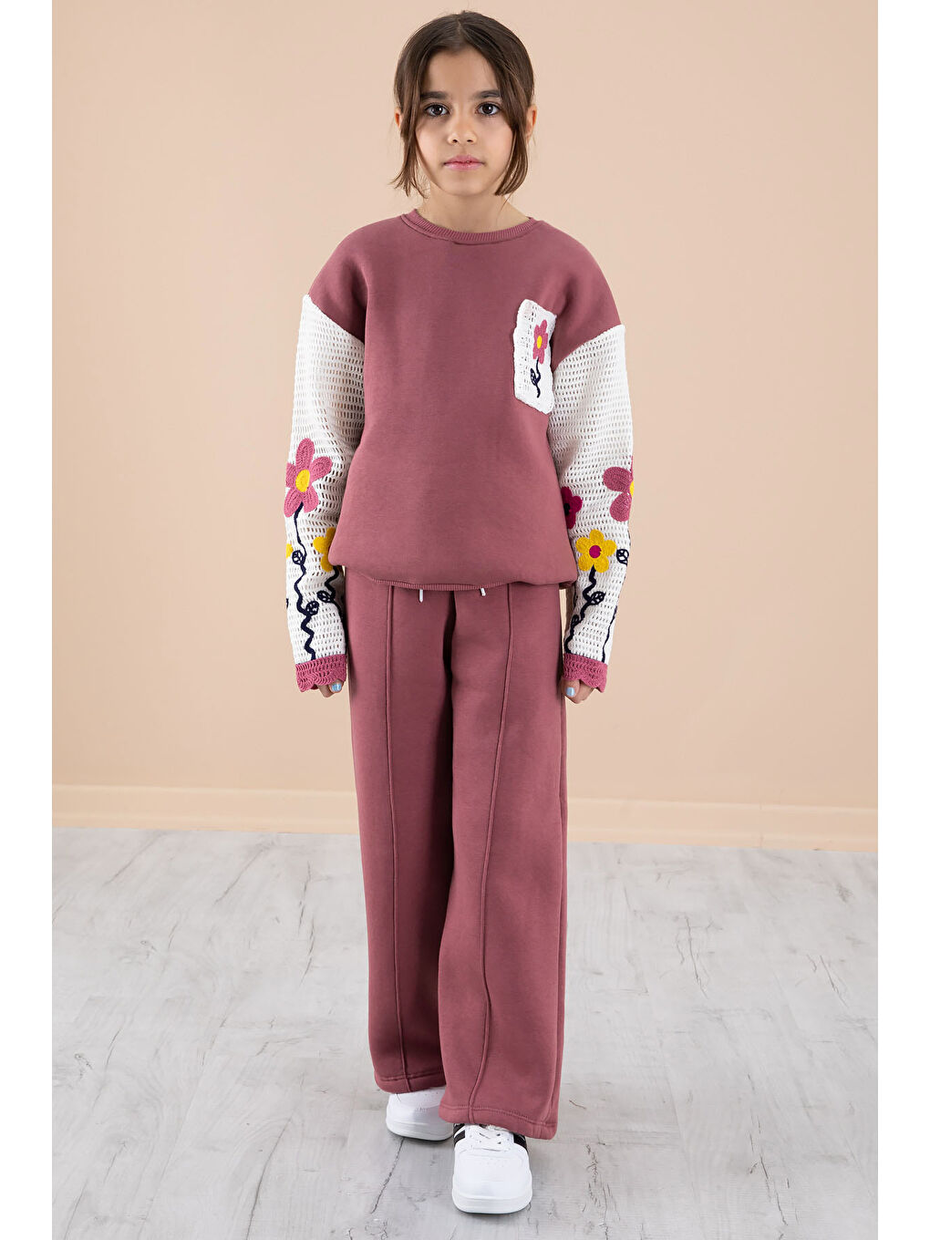 Pembe Gül Kurusu Çiçek Nakışlı Örgülü Kol Kız Çocuk Şardonlu Eşofman Takımı 20253