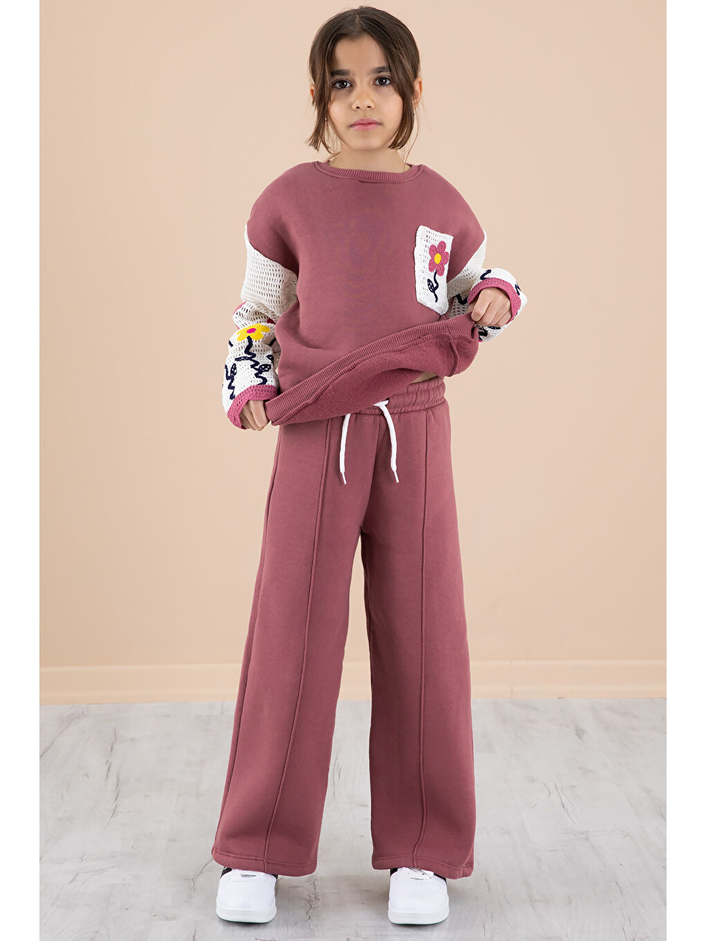 Pembe Gül Kurusu Çiçek Nakışlı Örgülü Kol Kız Çocuk Şardonlu Eşofman Takımı 20253-2