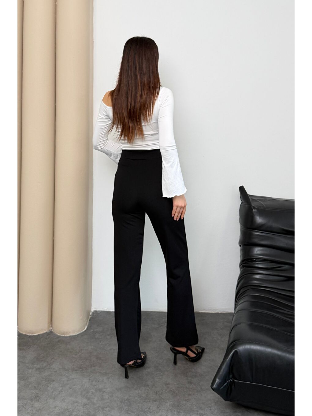 Kadın Yüksek Bel Düğmeli Fermuarlı Elastanlı Siyah Düz Rahat Nervürlü Palazzo Pantolon-3