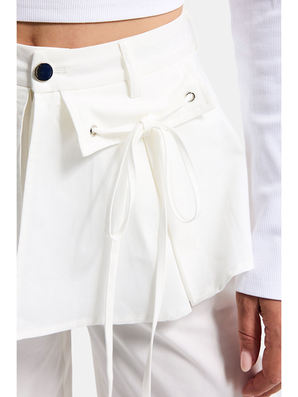 Kadın Kırık Beyaz w5 Straight Fit Bol Kesim Kemer Detaylı Özel Tasarım Pantolon-3