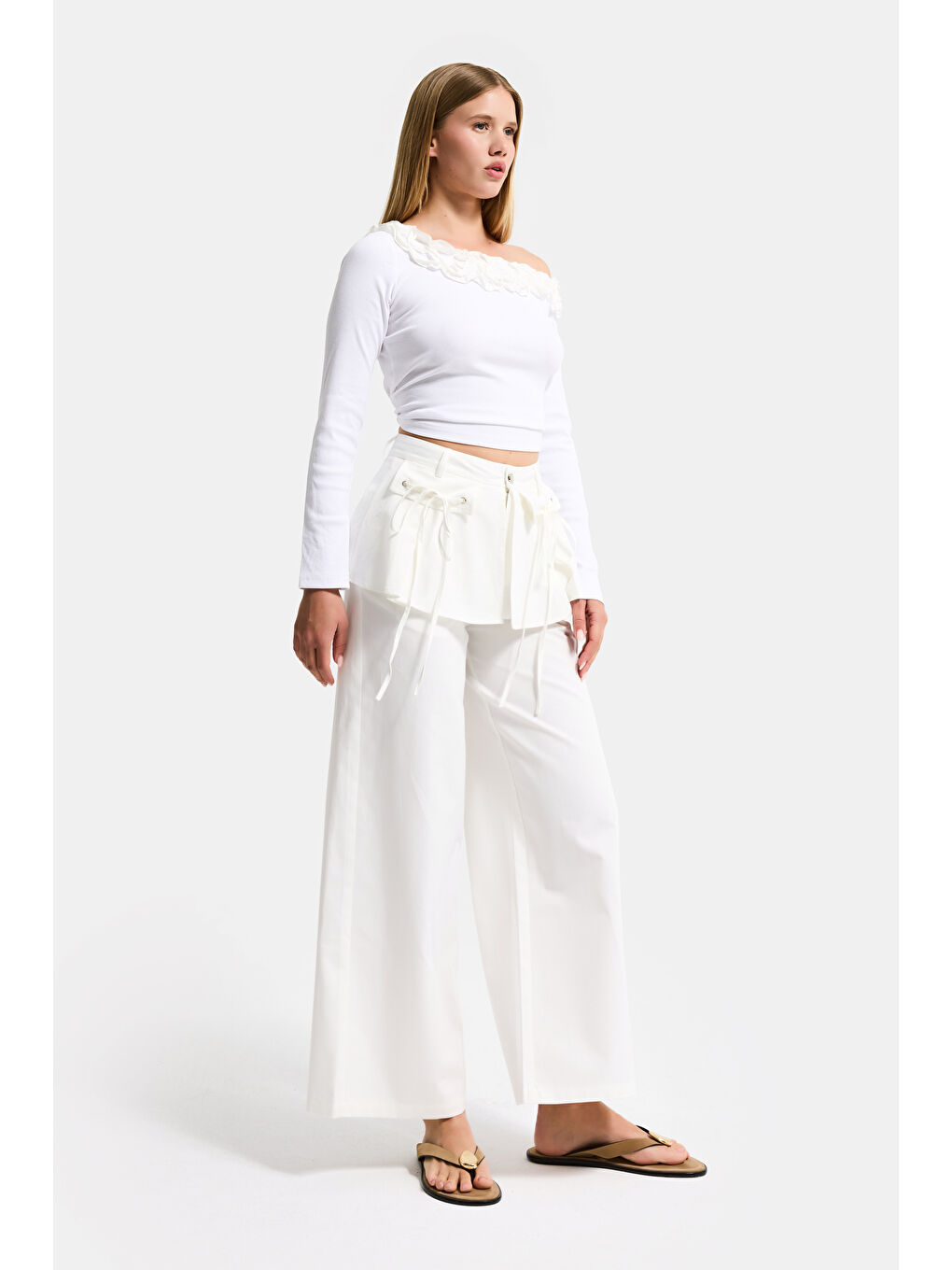 Kadın Kırık Beyaz w5 Straight Fit Bol Kesim Kemer Detaylı Özel Tasarım Pantolon-5