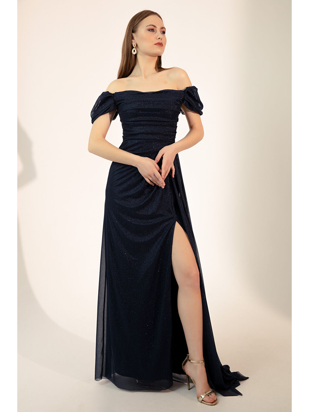 Kadın Lacivert Kayık Yaka Drapeli Yırtmaçlı Uzun Simli Abiye Elbise-2