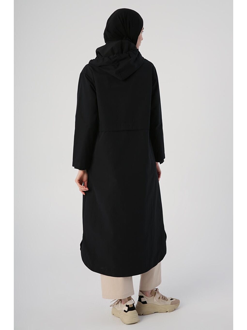Siyah Kapüşonlu Cepli Fermuarlı Trençkot-3