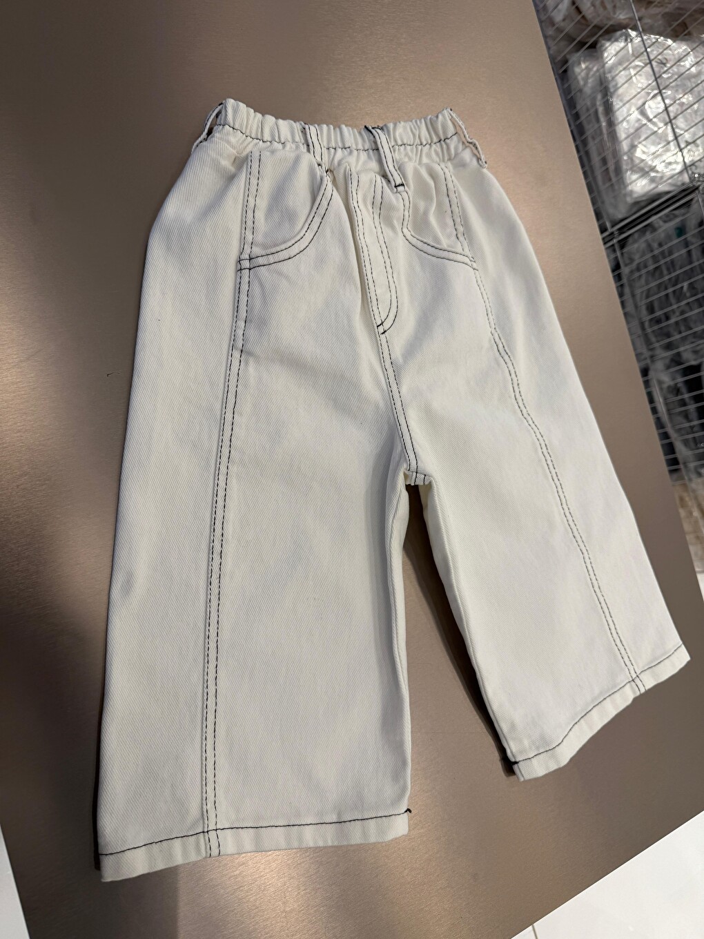 Kız Çocuk Oversize Pamuklu Ekru Kontrast Dikişli Bol Paça Pantolon-2