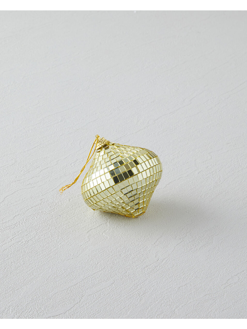 Sarı Anica Yılbaşı Ağaç Süsü 7 cm Gold-1