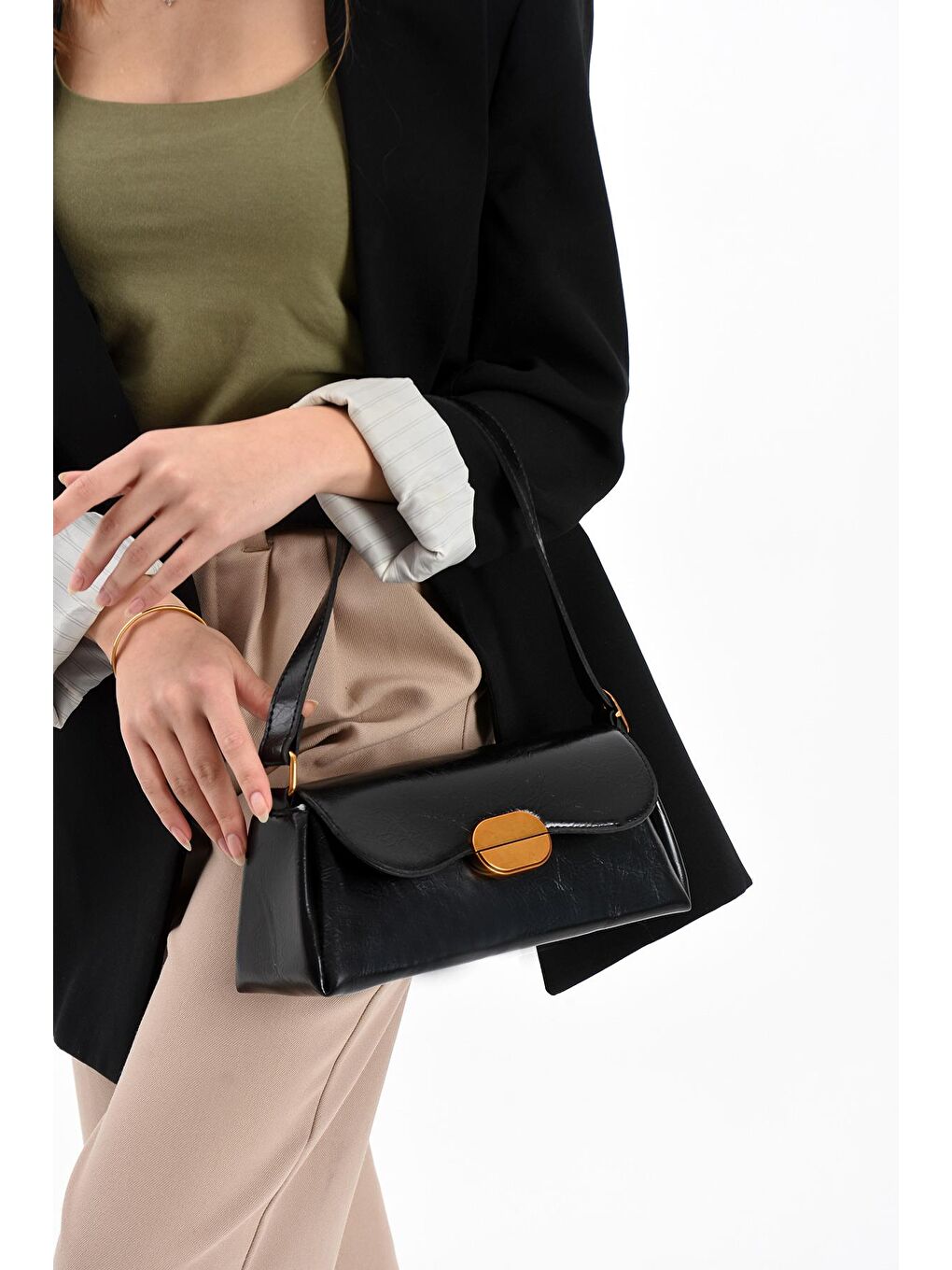 Siyah Noir Gold Tokalı Kadın Omuz Çantası BP-4857O