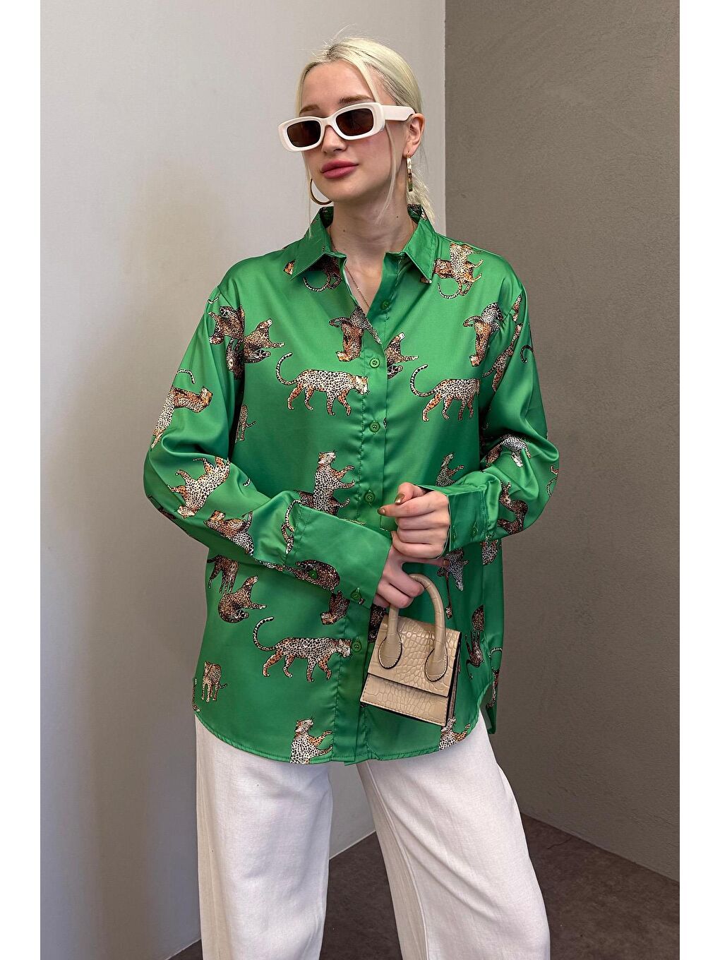 Leoparlı Yeşil Saten Gömlek Mg187-1