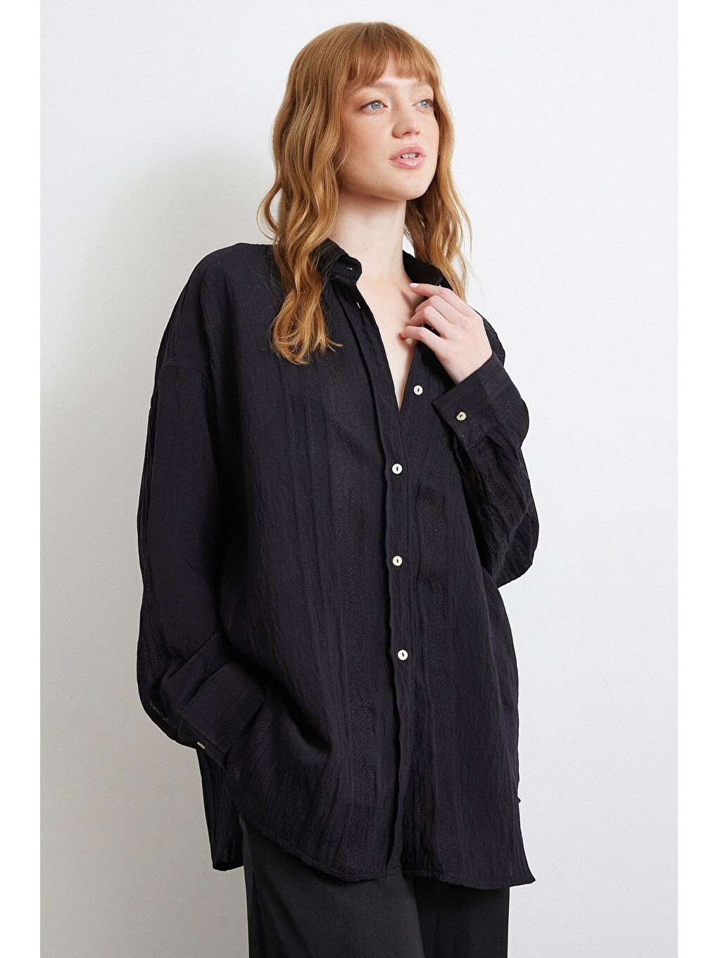 Dantel Detaylı Transparan Pamuklu Gömlek Siyah-1