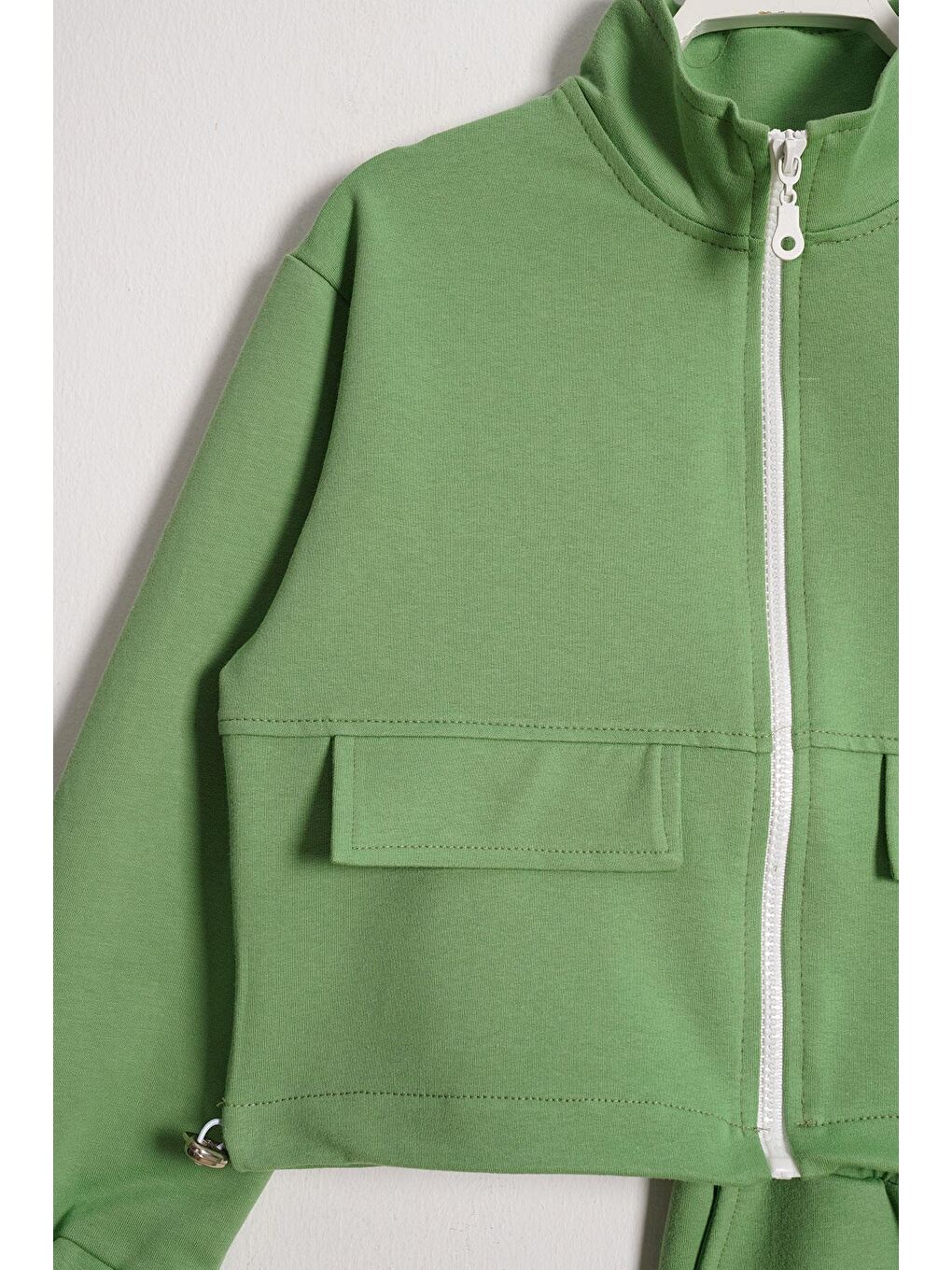 Fermuarlı Beli ve Paçası Büzgülü Lastik Detaylı Yeşil Renk Kız Çocuk Eşofman Takım-1