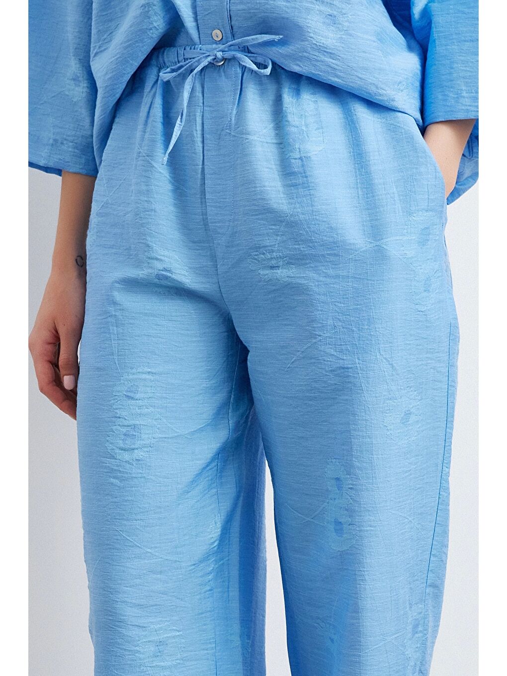 Arka Cepli Salaş Pantolon Mavi-5