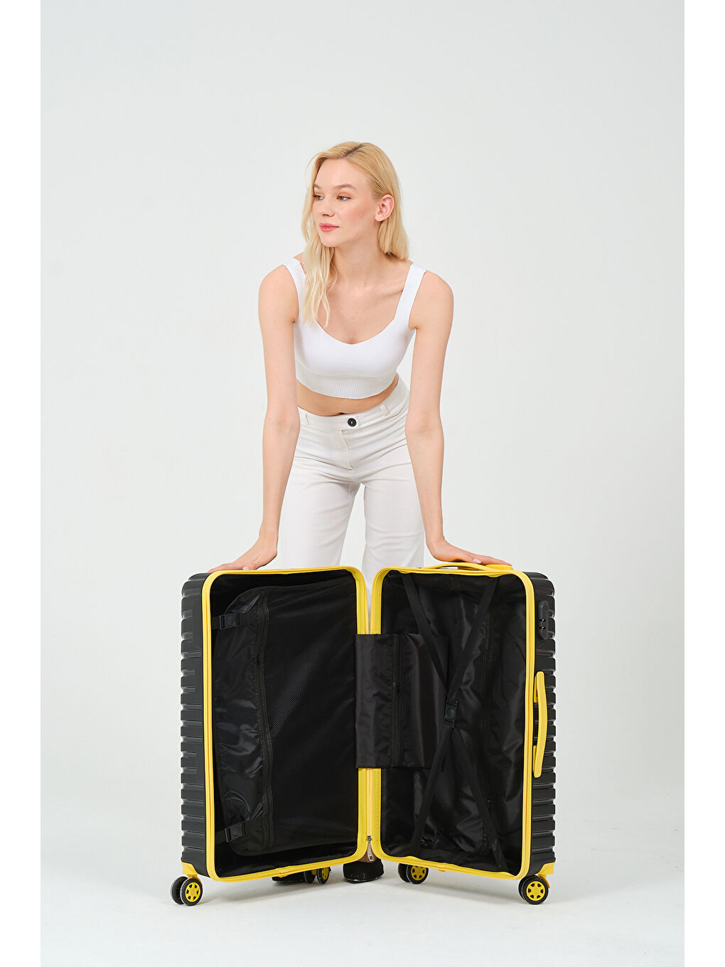 Orta Boy Siyah-Sarı PP Valiz-11
