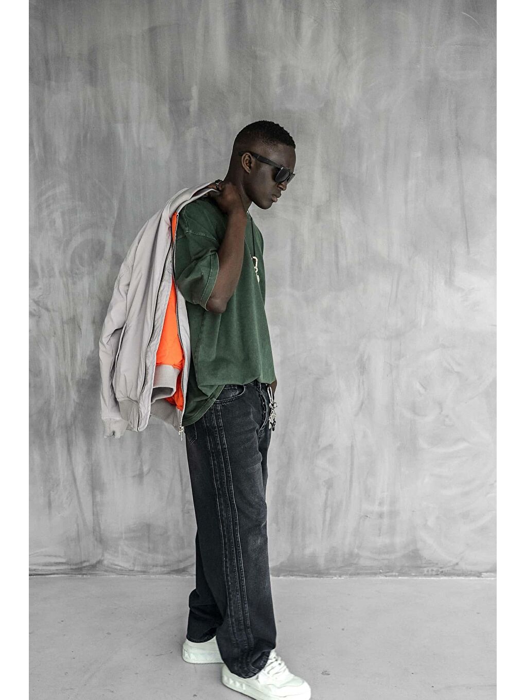 Erkek Slogan İşlemeli Yıkamalı Oversize %100 Pamuk Tişört Yeşil-3