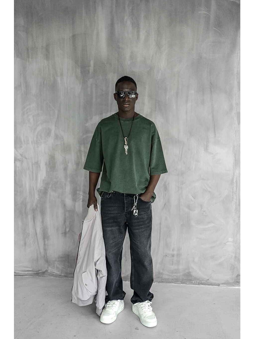 Erkek Slogan İşlemeli Yıkamalı Oversize %100 Pamuk Tişört Yeşil-4