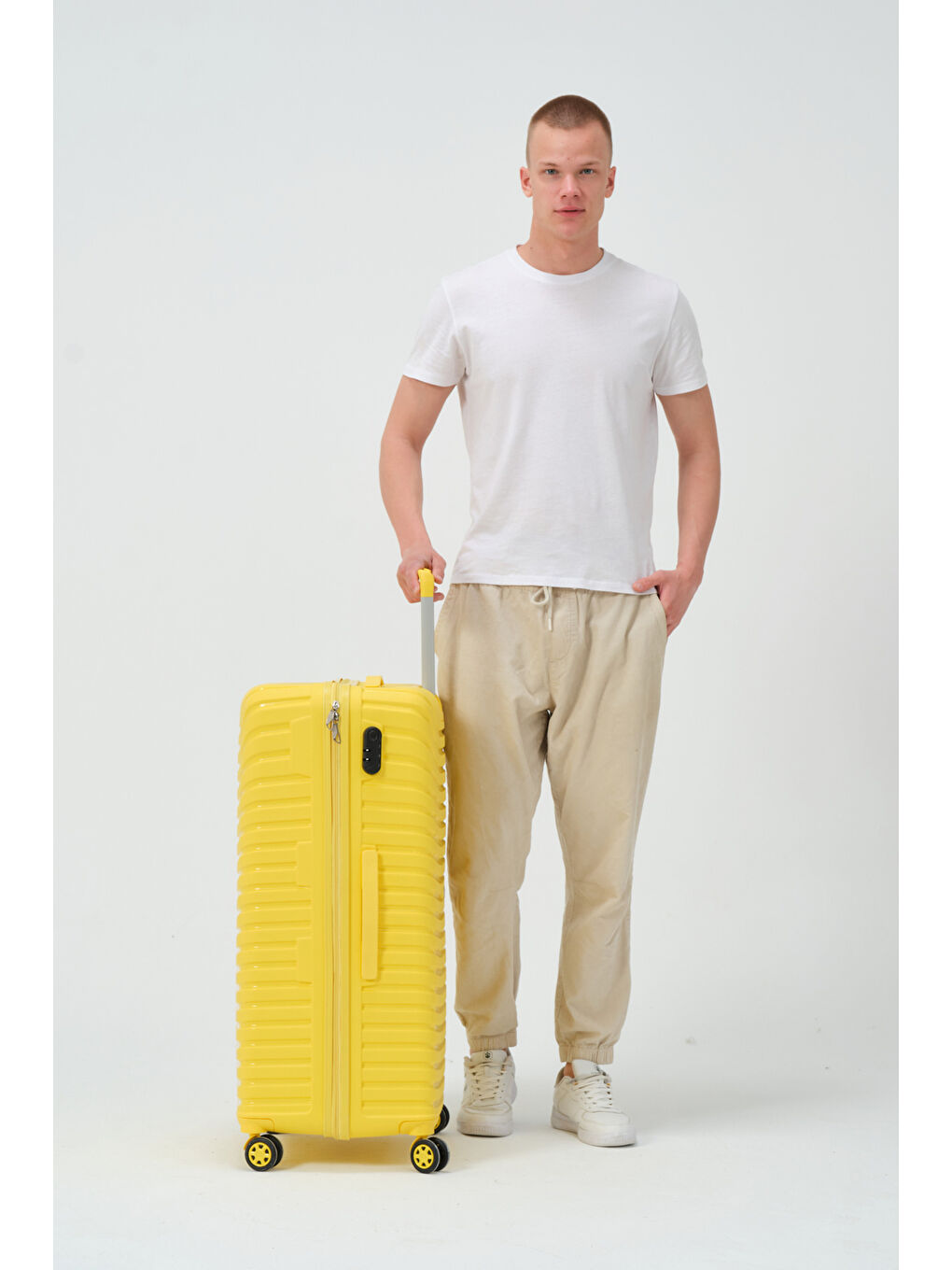 Büyük Boy Sarı PP Valiz-1