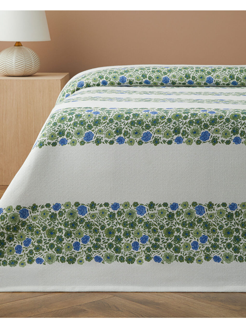 Forest Blossom Baskılı Pamuklu Çift Kişilik Pike 200x220 cm Yeşil-1