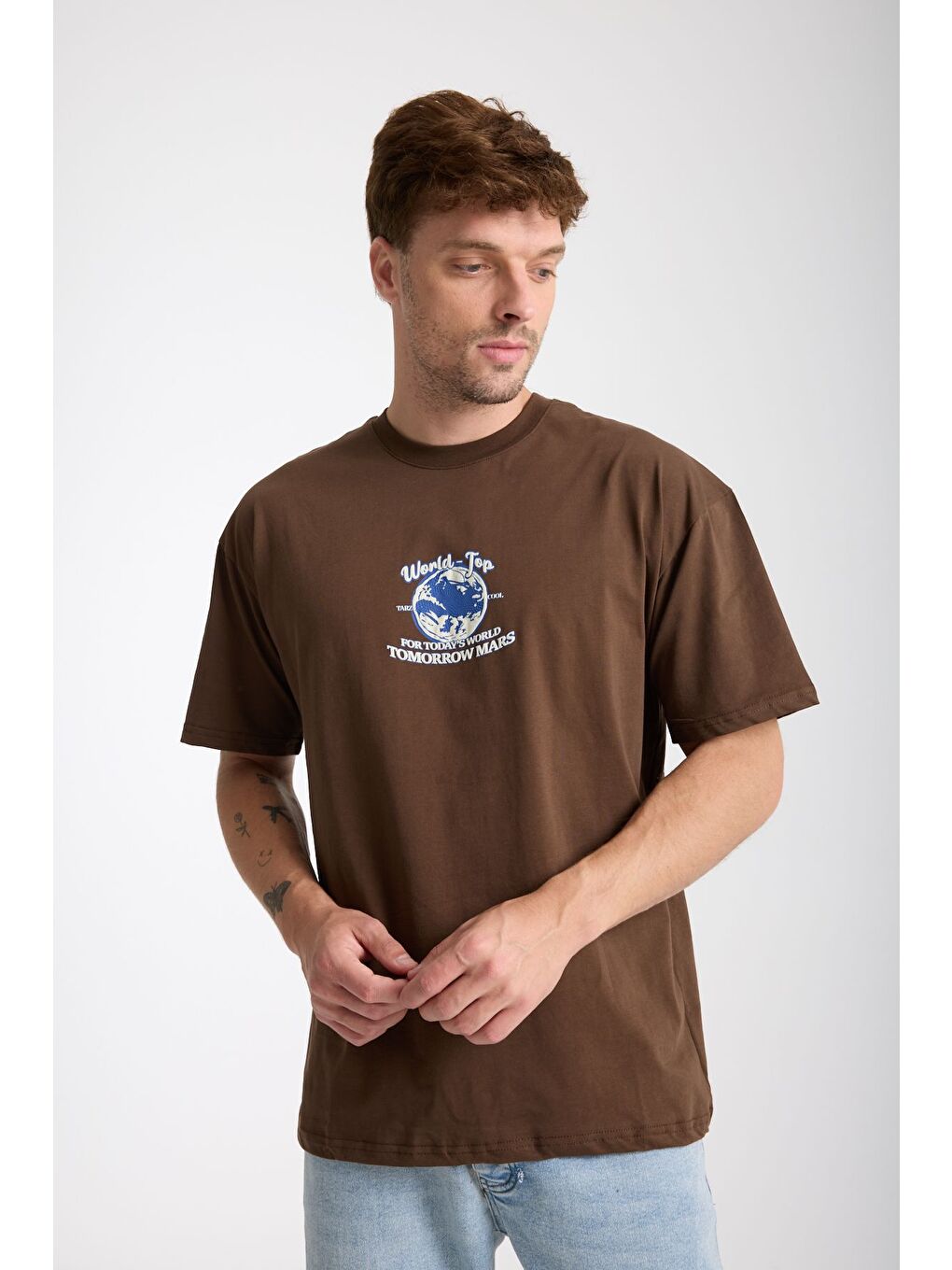 Erkek Kahverengi World Ön Ve Arka Baskılı Oversize Bisiklet Yaka Tişört-2