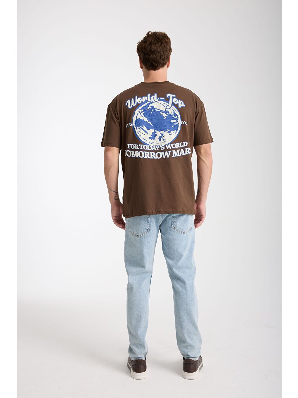 Erkek Kahverengi World Ön Ve Arka Baskılı Oversize Bisiklet Yaka Tişört-4