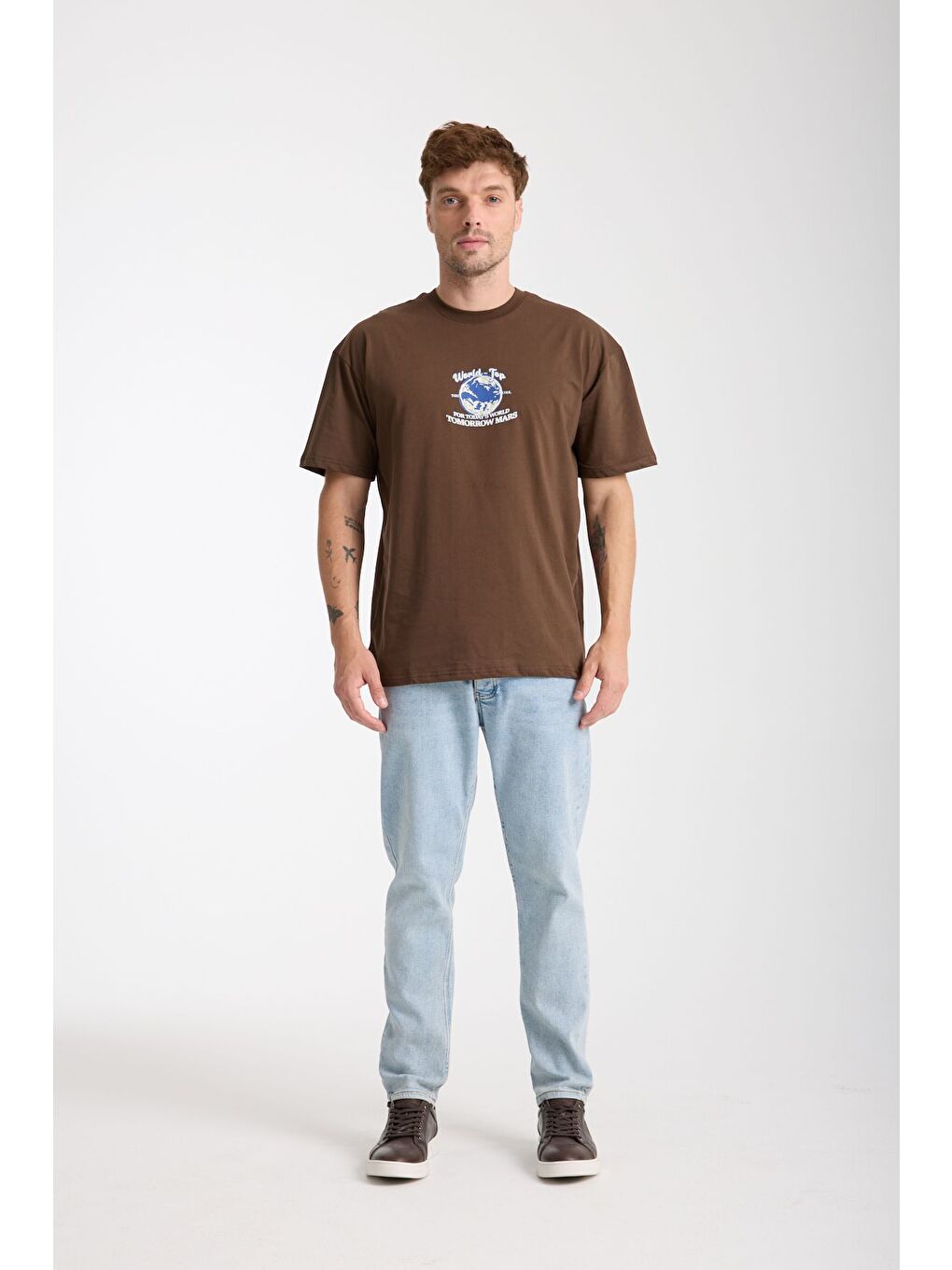 Erkek Kahverengi World Ön Ve Arka Baskılı Oversize Bisiklet Yaka Tişört-5