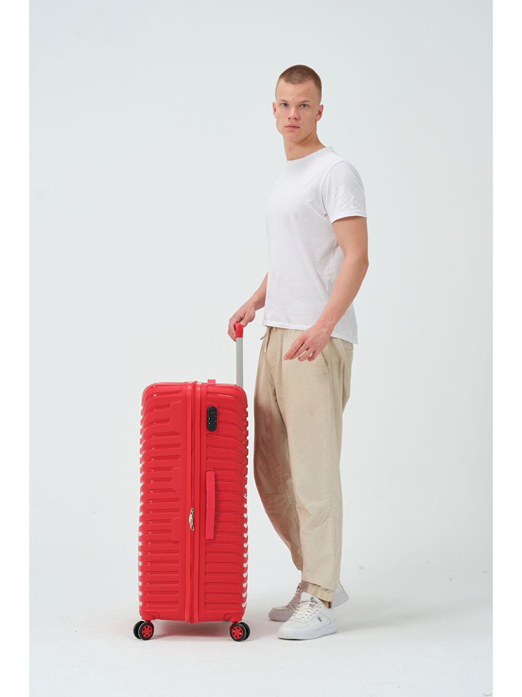 Büyük Boy Kırmızı PP Valiz-2
