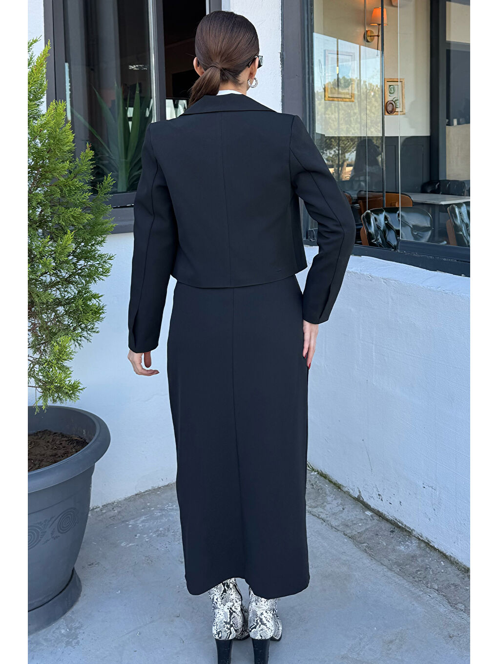 Siyah Kadın Crop Ceket Etek İkili Takım-3