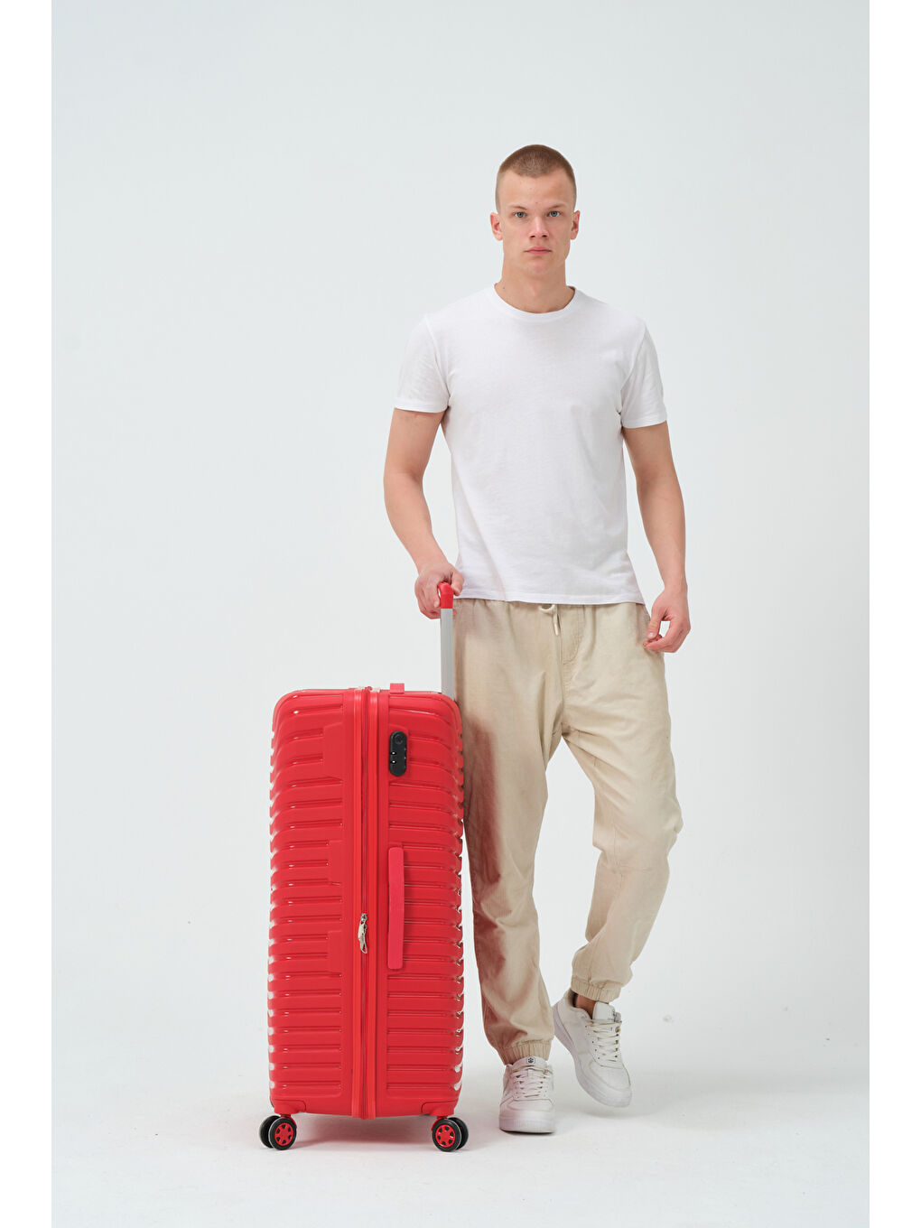 Büyük Boy Kırmızı PP Valiz-4