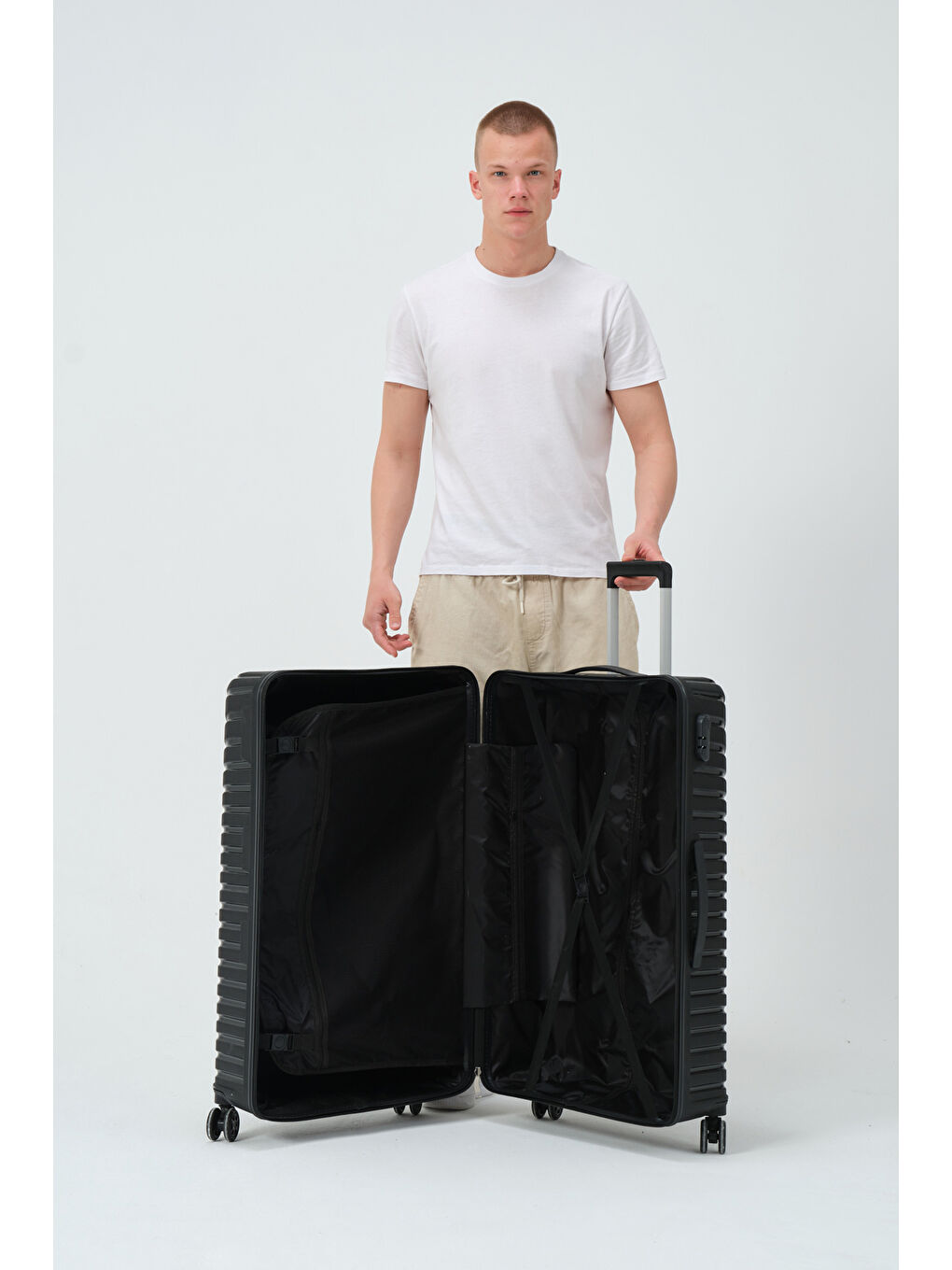 Büyük Boy Siyah PP Valiz-5