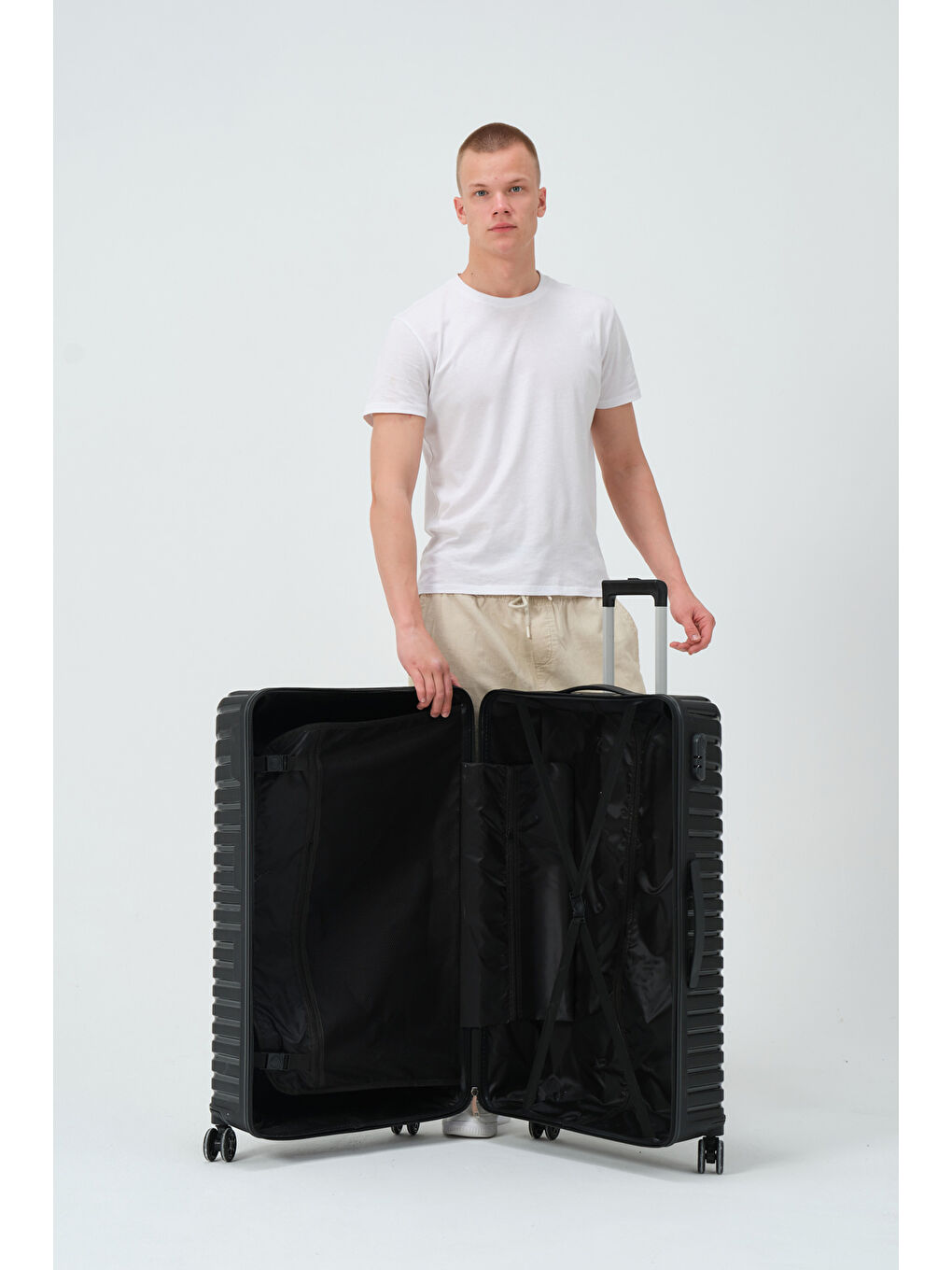 Büyük Boy Siyah PP Valiz-9