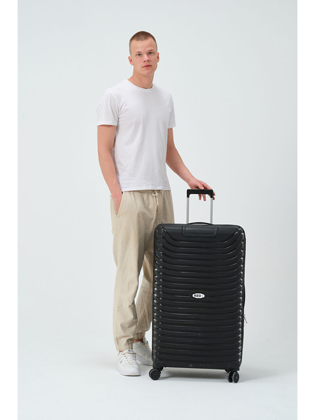 Büyük Boy Siyah PP Valiz-11