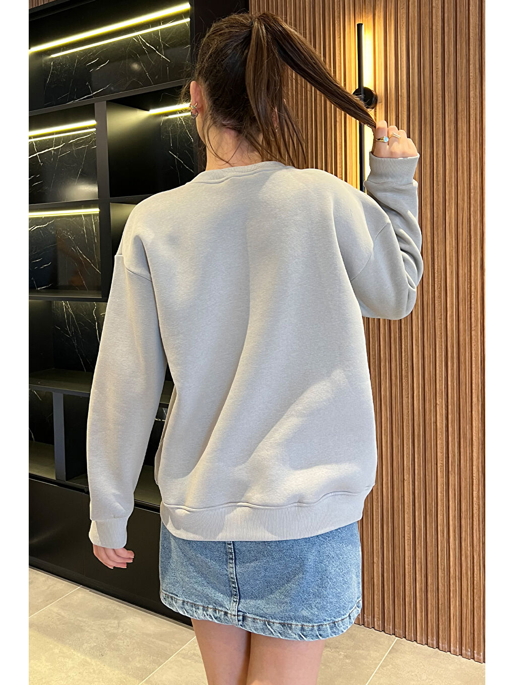 GÜLSELİ Gri Kadın Üç İplik Şardonlu Bisiklet Yaka Sweatshirt - 2