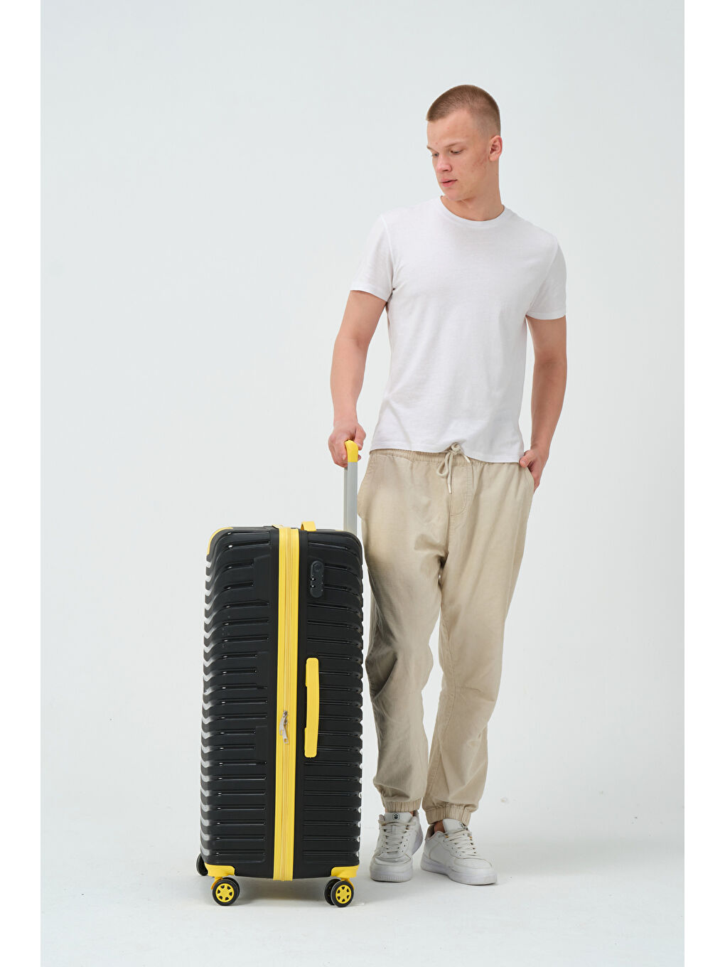 Büyük Boy Siyah-Sarı PP Valiz-6