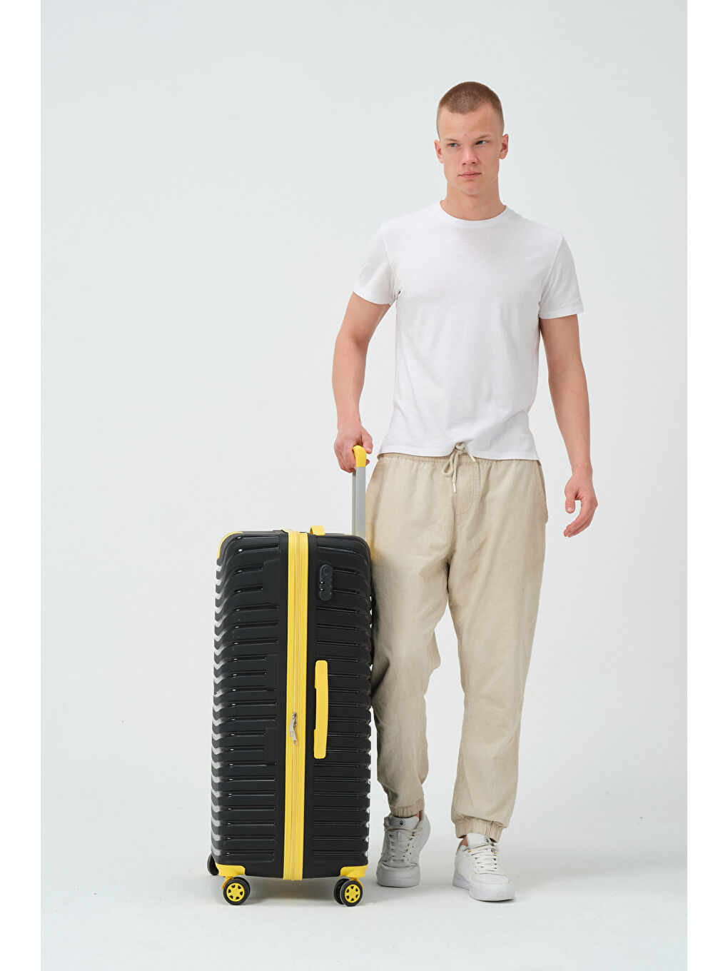 Büyük Boy Siyah-Sarı PP Valiz-8