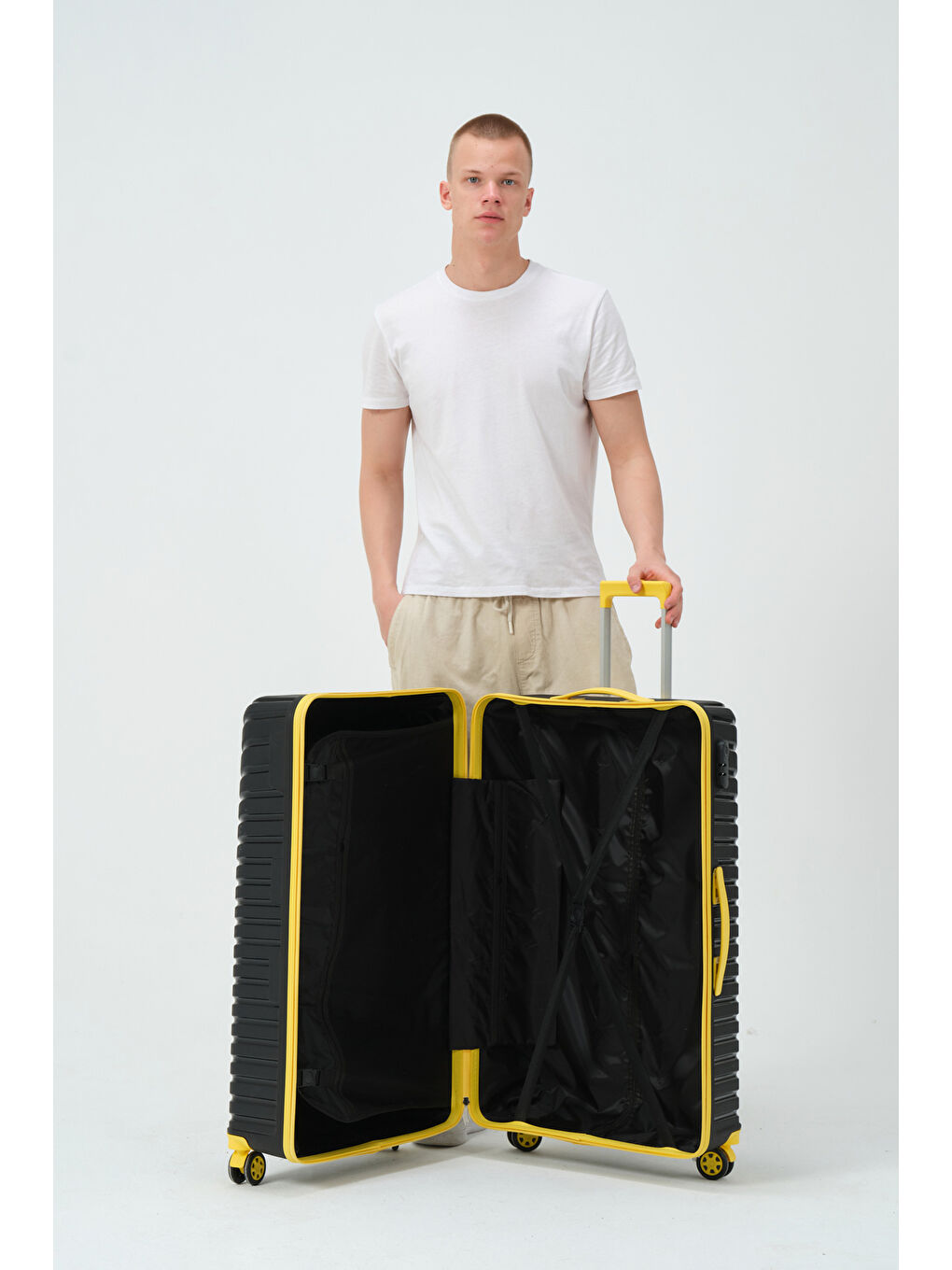Büyük Boy Siyah-Sarı PP Valiz-11