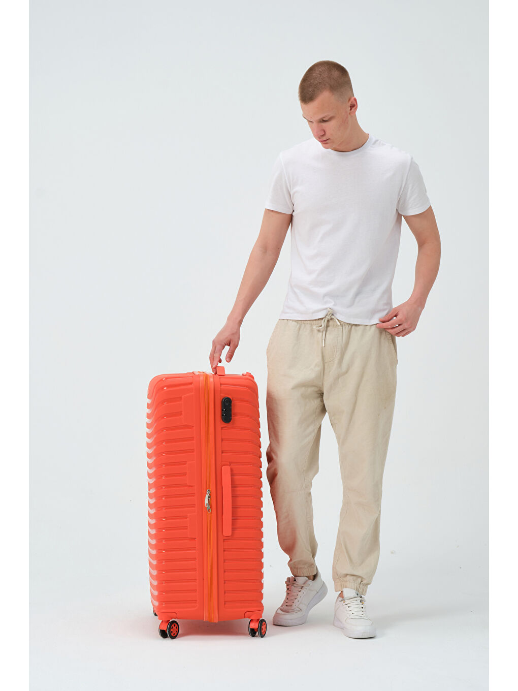 Büyük Boy Turuncu PP Valiz-1