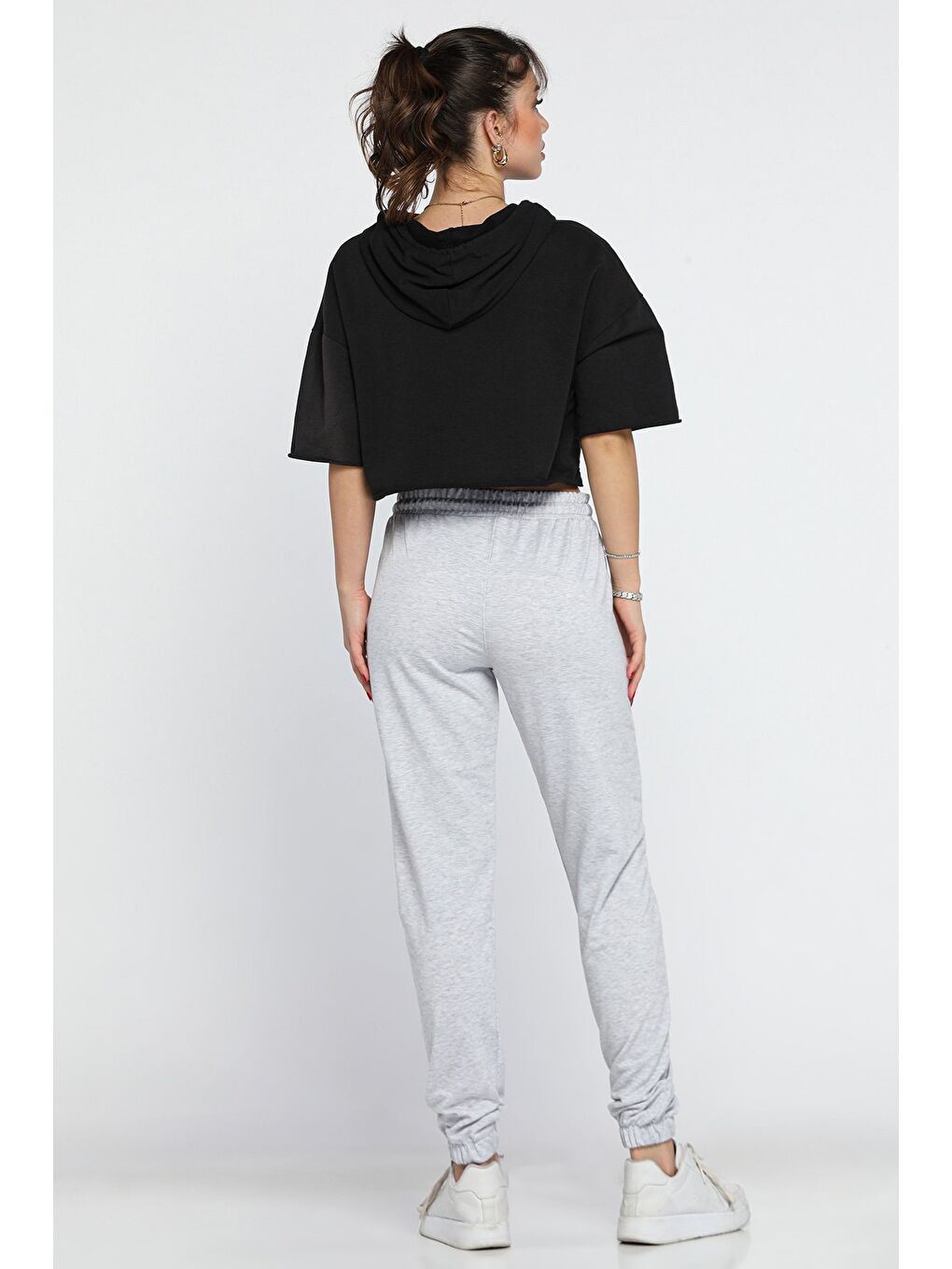 Gri Kadın Paça Lastikli Eşofman Altı-2