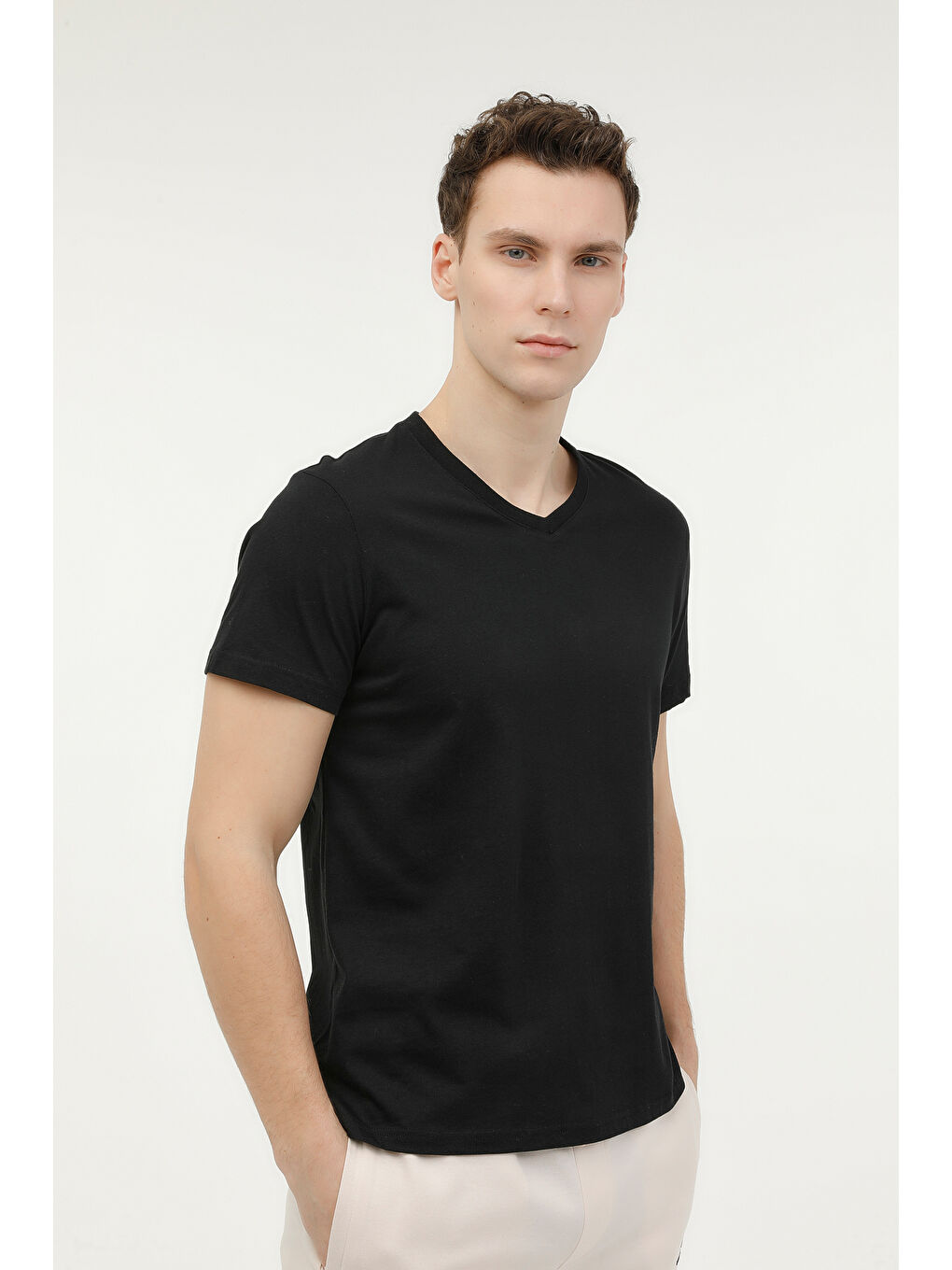 M-CT106 BSC V NK T-SH 4FX Siyah Erkek Kısa Kol Tişört-4