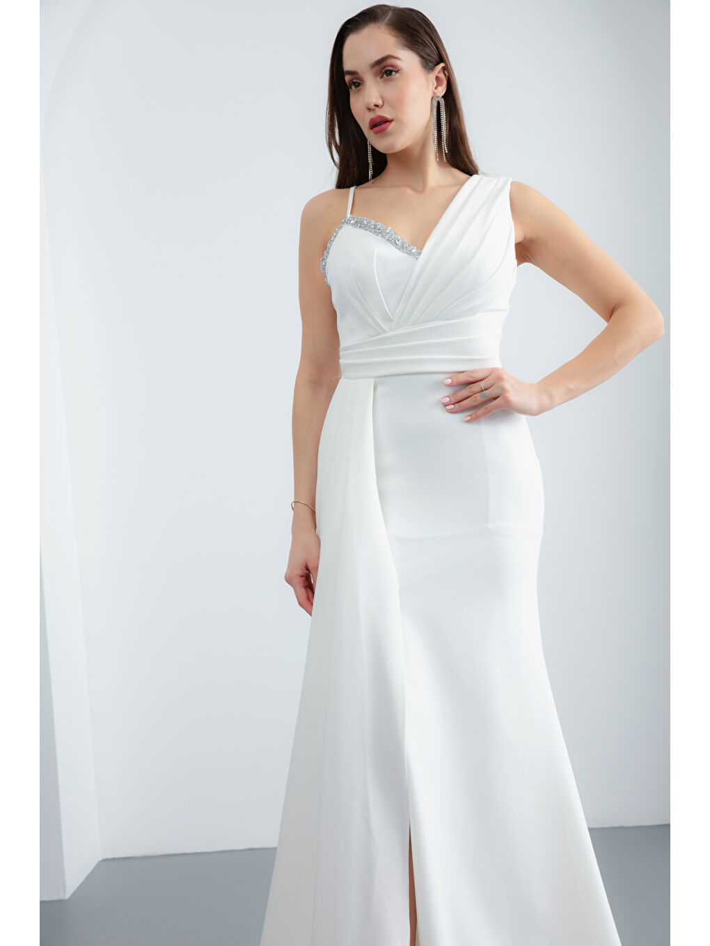 Kadın Beyaz Tek Omuz Taşlı Söz Nişan Nikah Abiye Elbise-2