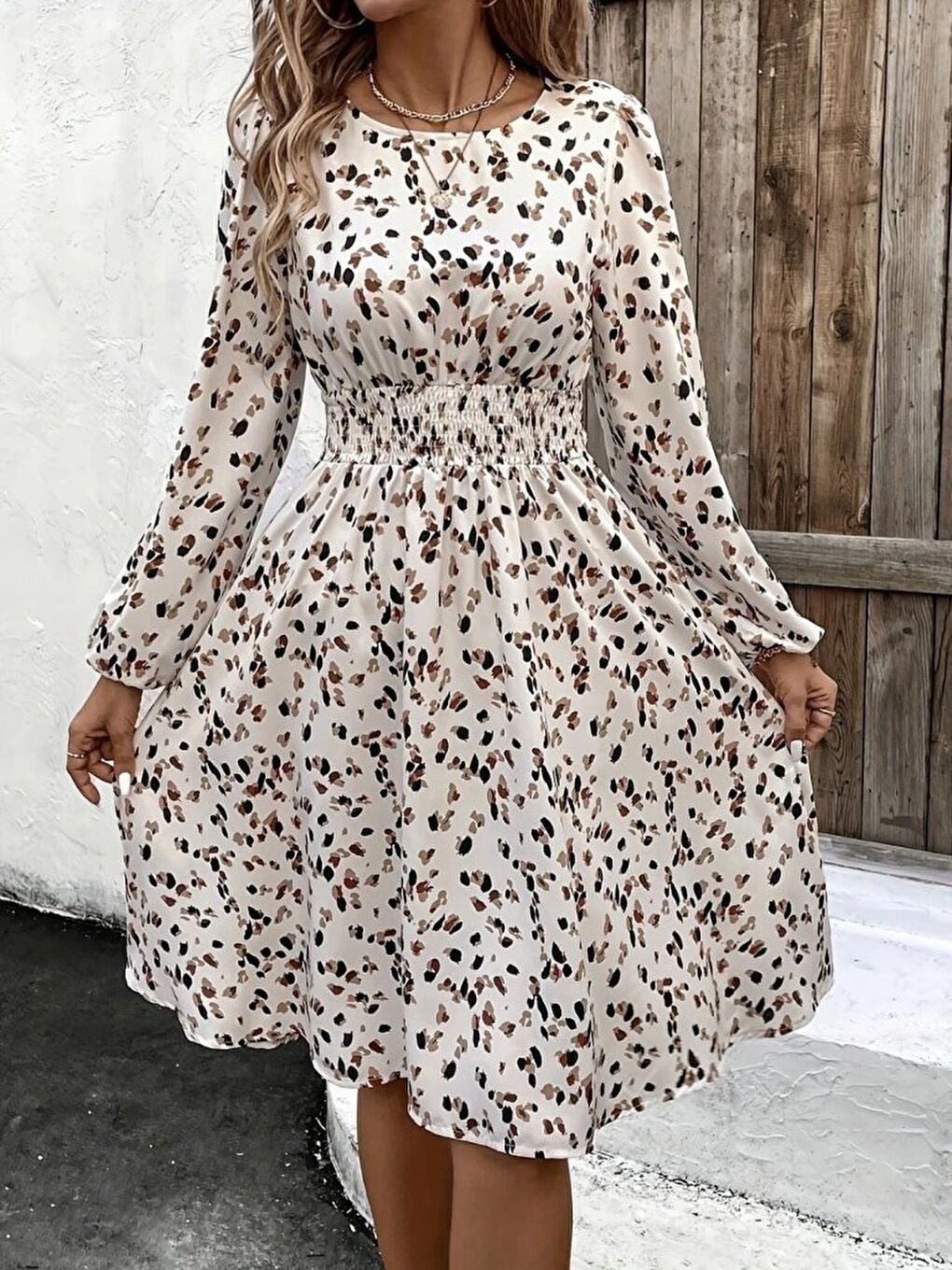 Bej Kadın Uzun Kollu Bot Yaka Beli Lastikli Midi Süprem Elbise-2