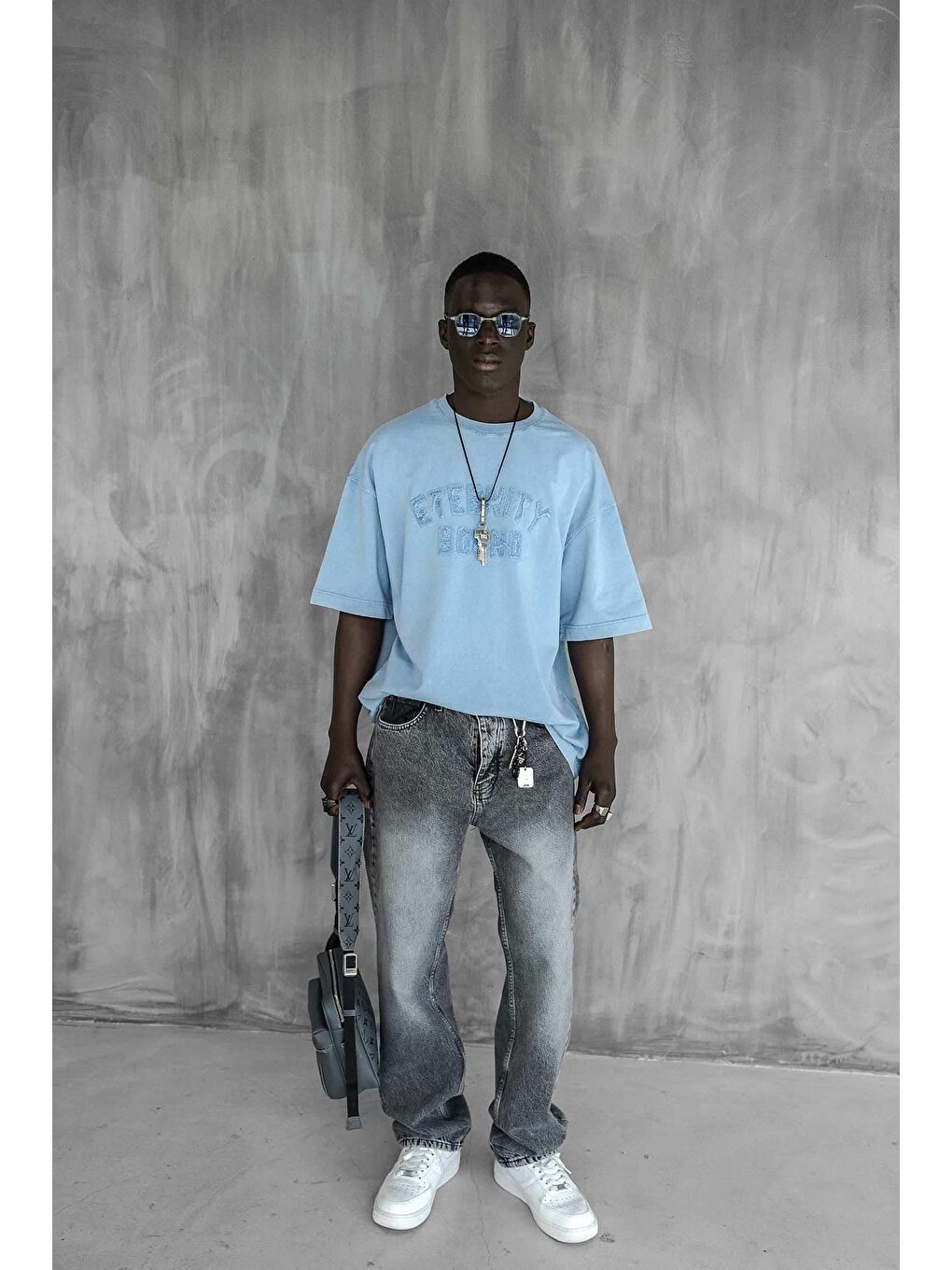 Erkek Önü Slogan İşlemeli Yıkamalı Oversize Tişört Açık Mavi