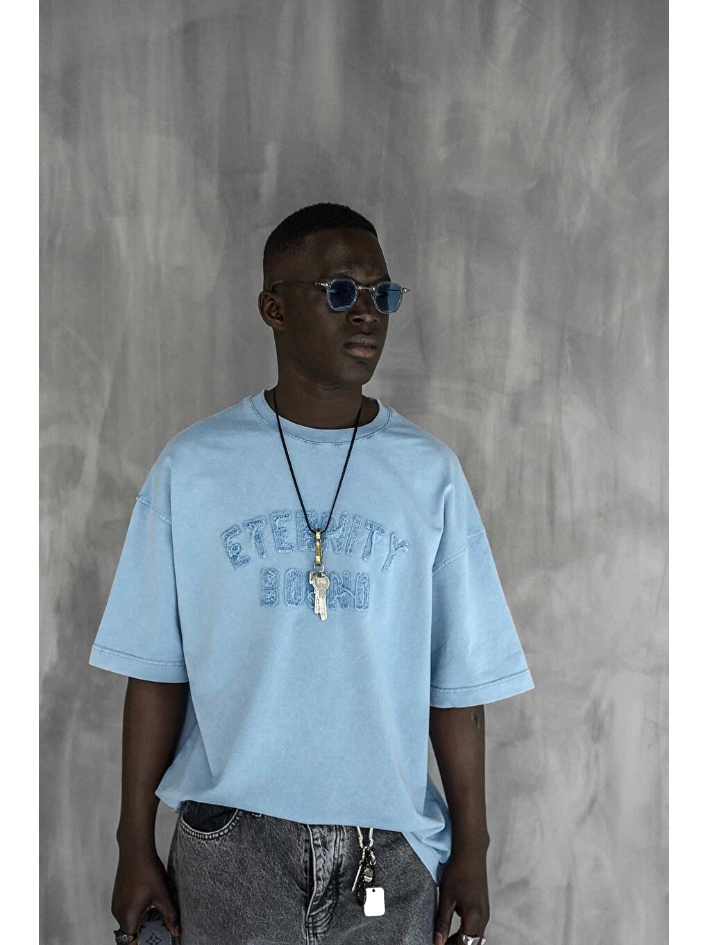 Erkek Önü Slogan İşlemeli Yıkamalı Oversize Tişört Açık Mavi-2