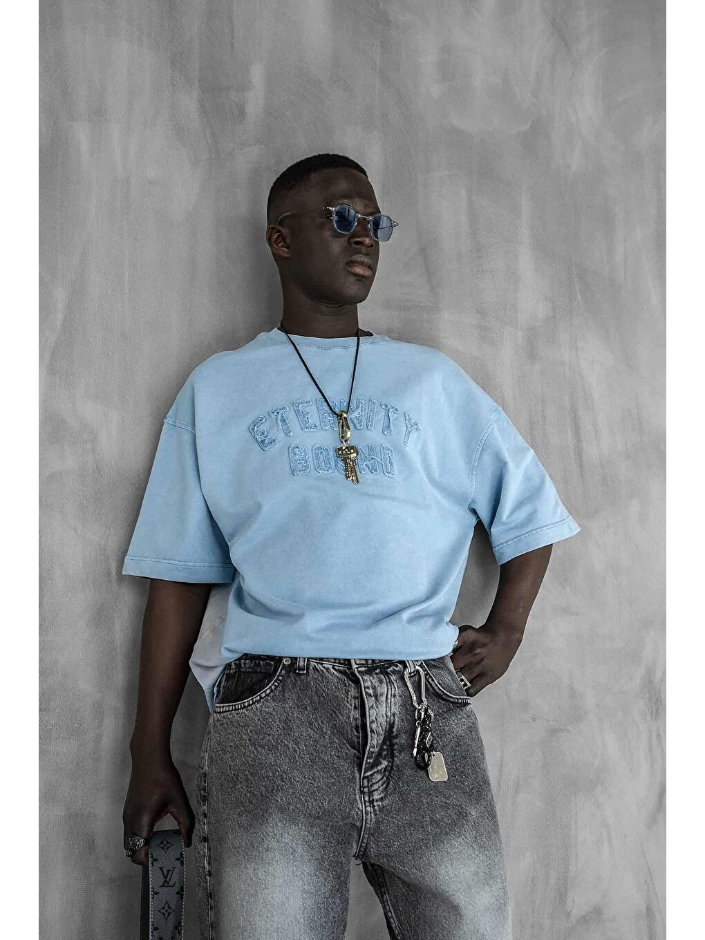 Erkek Önü Slogan İşlemeli Yıkamalı Oversize Tişört Açık Mavi-3