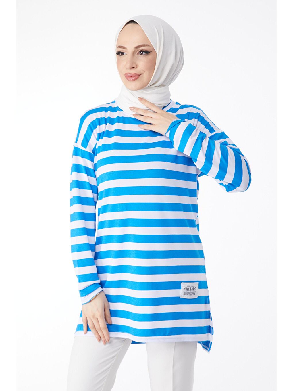 Bisiklet Yaka Kadın Mavi Çizgili Armalı Tunik - 24613-2