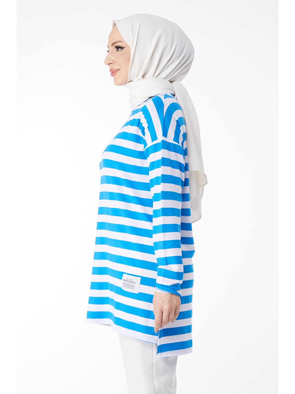 Bisiklet Yaka Kadın Mavi Çizgili Armalı Tunik - 24613-3