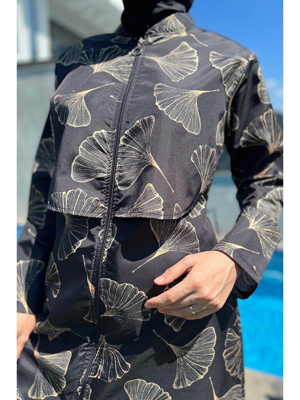 Siyah Önü Kapaklı Paraşüt Tam Kapalı Tesettür Mayo Gevher-3