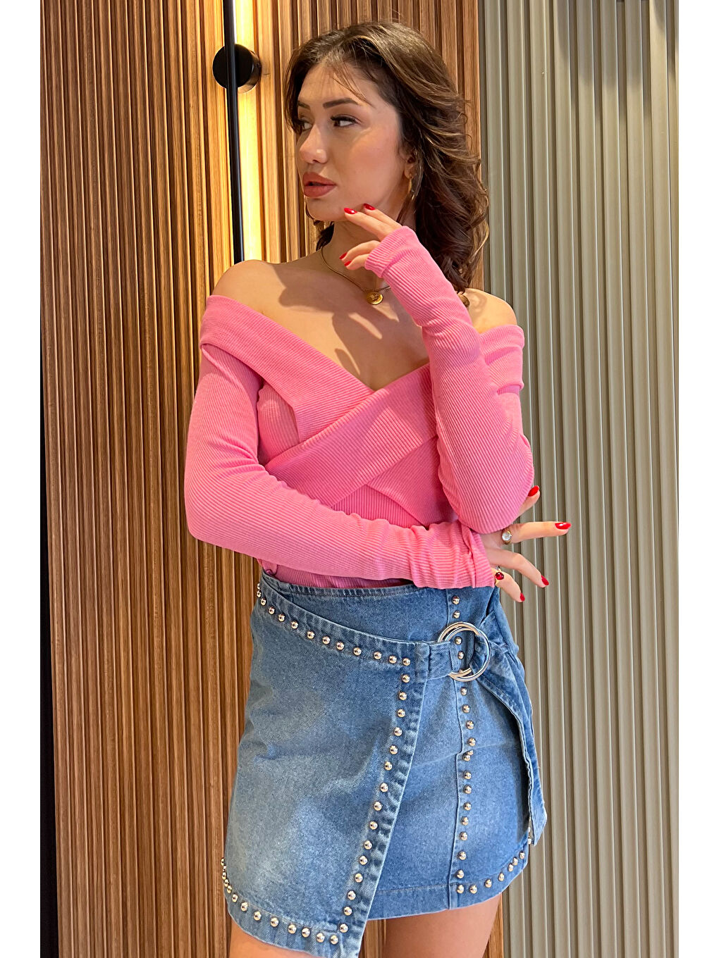 Pembe Ön Çapraz Detaylı Kadın Kaşkorse Bluz-1