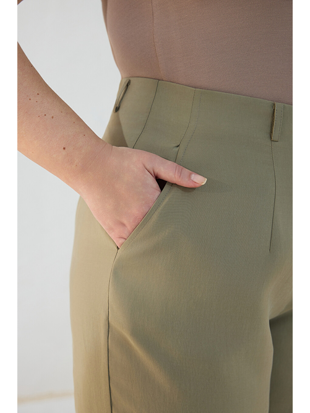 Haki Geniş Paça Pantolon-4