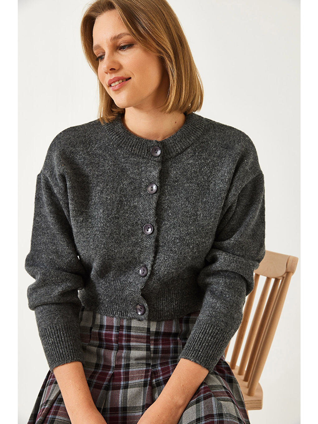 Antrasit Kadın Düğmeli Triko Hırka-2