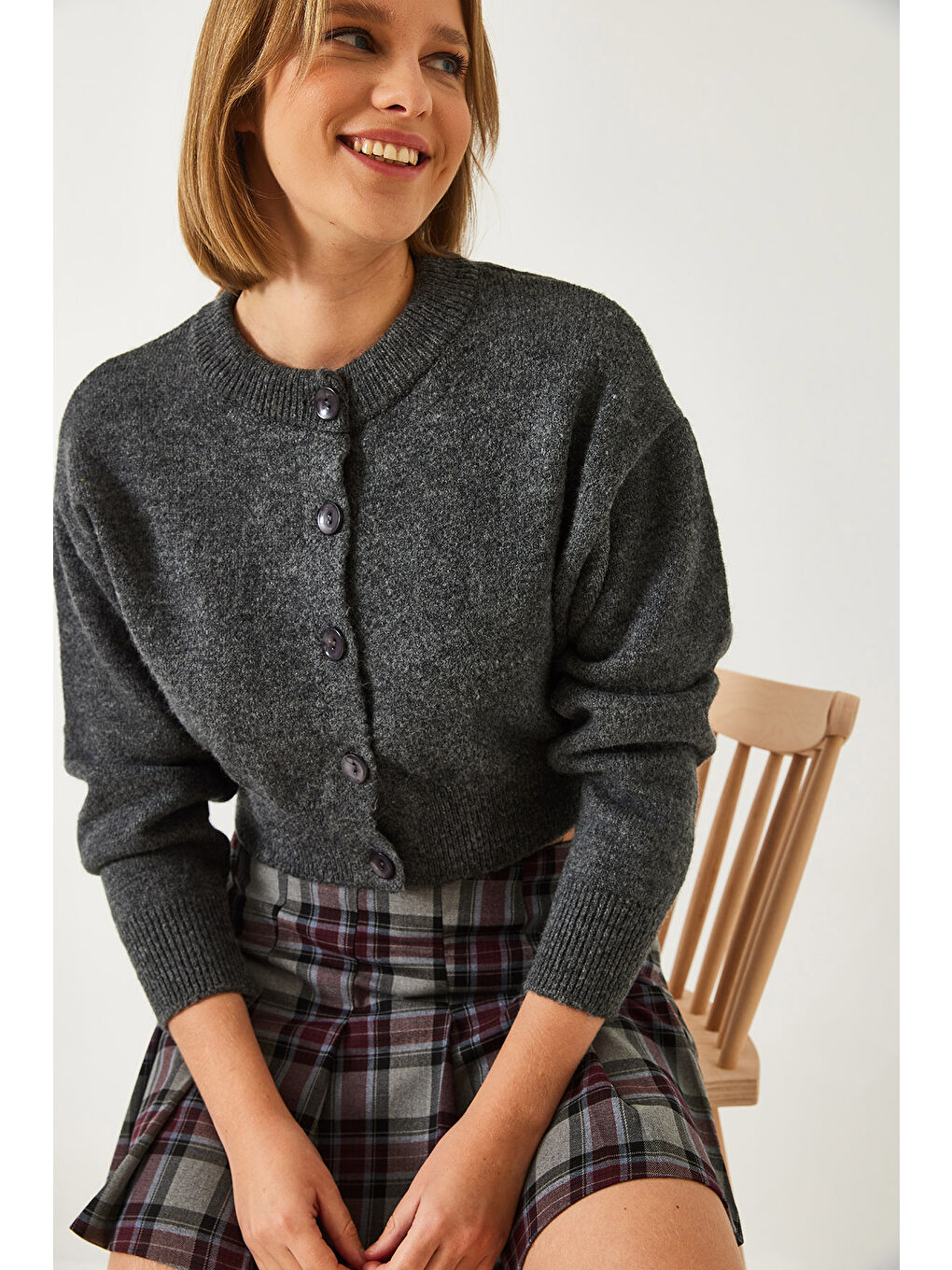 Antrasit Kadın Düğmeli Triko Hırka-3