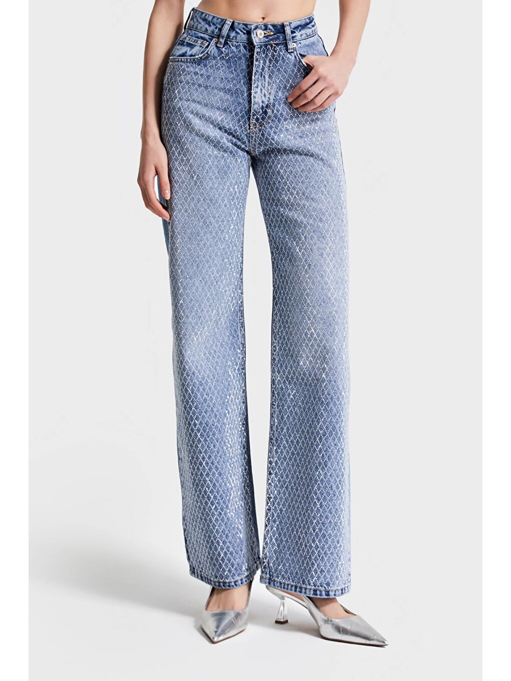 Mavi Kadın Jean Rengi Doris T34S527 Parlak Taşlı Tasarım Straight Fit Denim