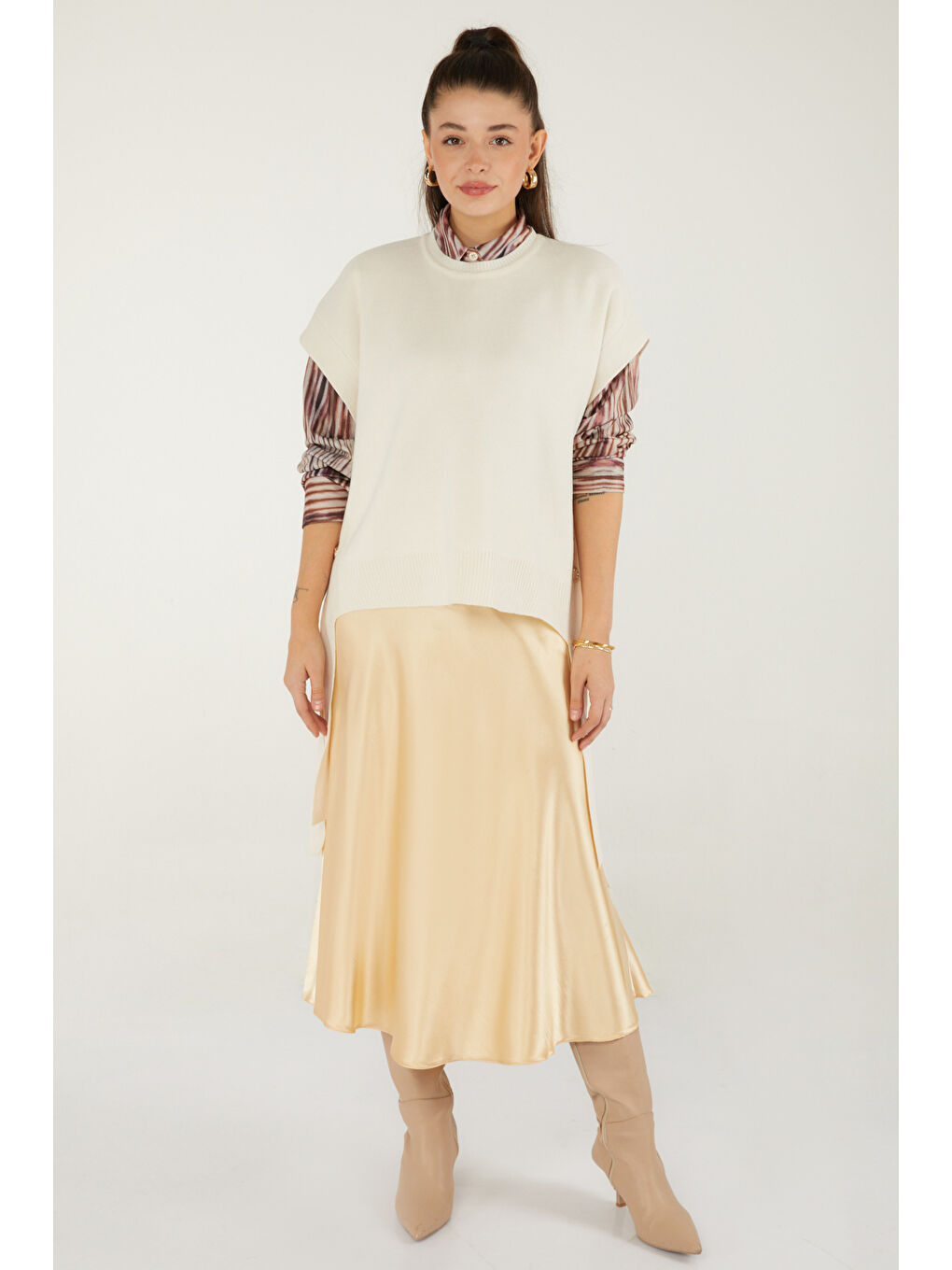 Bisiklet Yaka Kadın Bej Yandan Bağlamalı Kazak - 26502-1