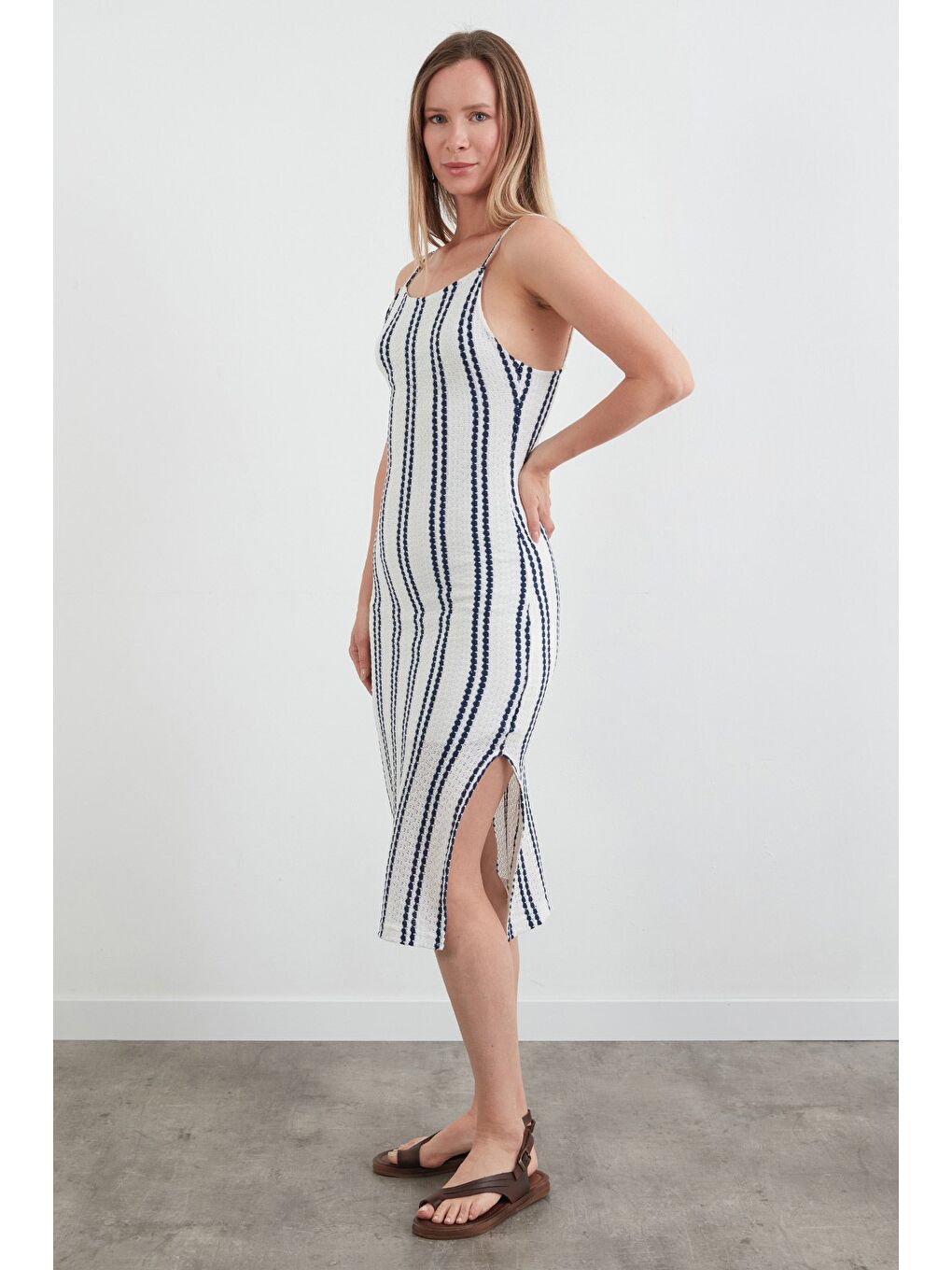 Lacivert Çizgili Askılı Triko Elbise-2